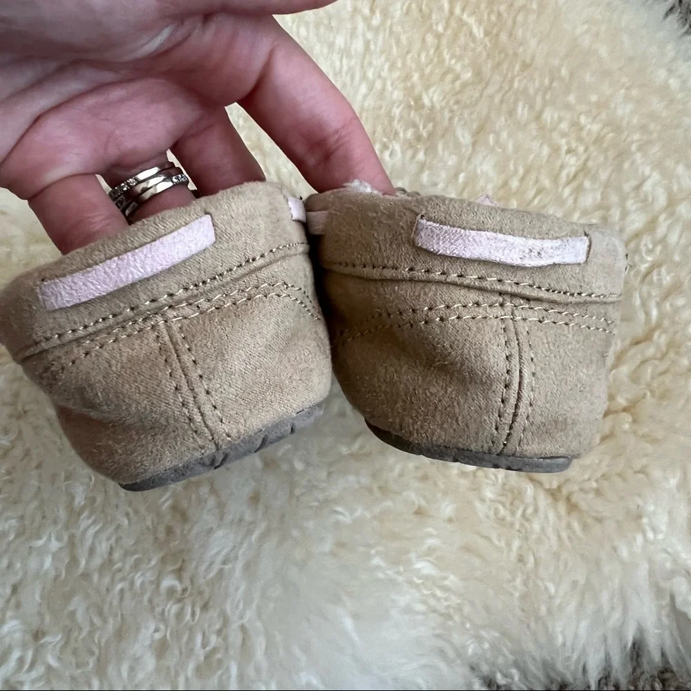 Cat and Jack moccasin slippers size 9/10 large